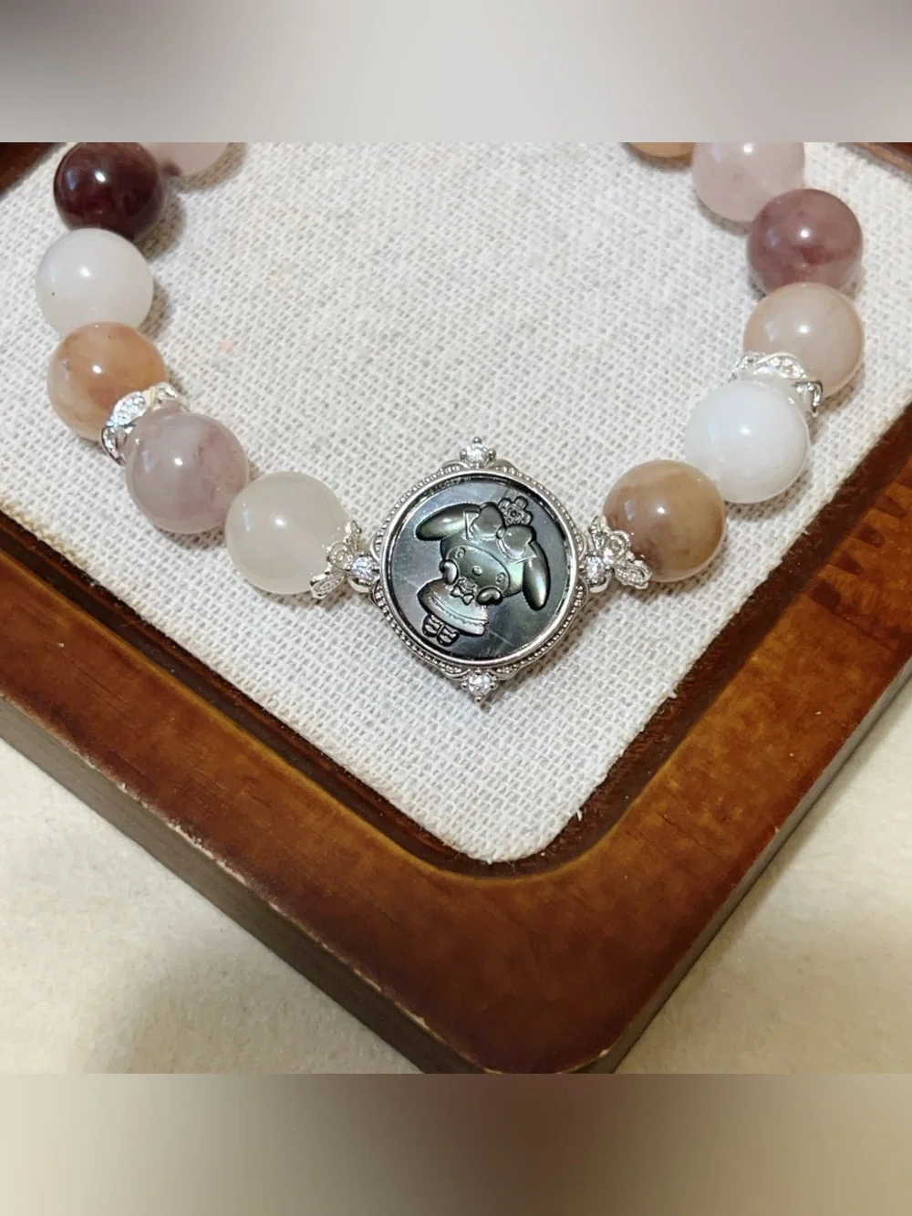 Handmade mother of pearl Bunny Cameo charm Bracelet | Natural Violet Agate 10mm